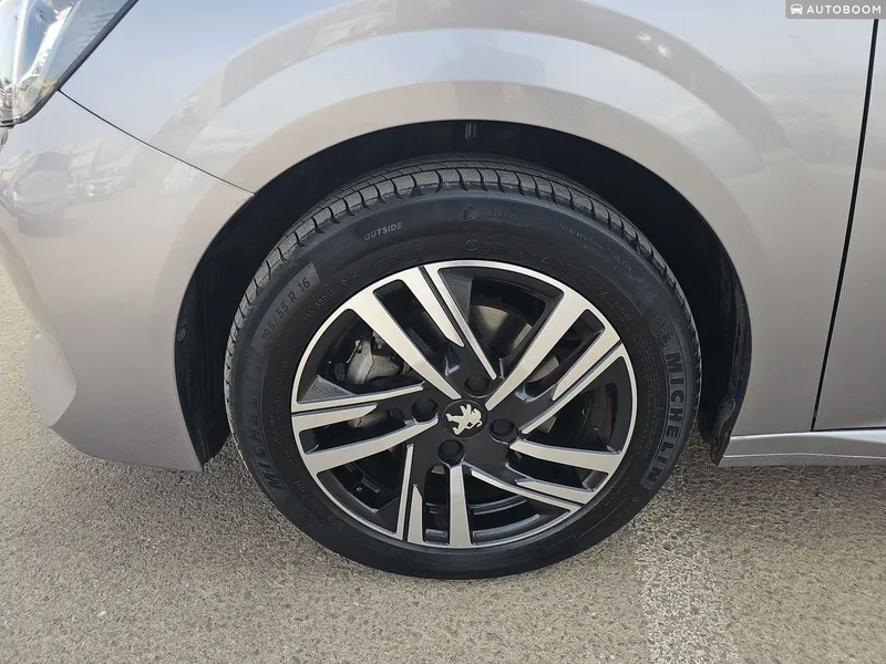 Peugeot 208 2ème main, 2024, privée
