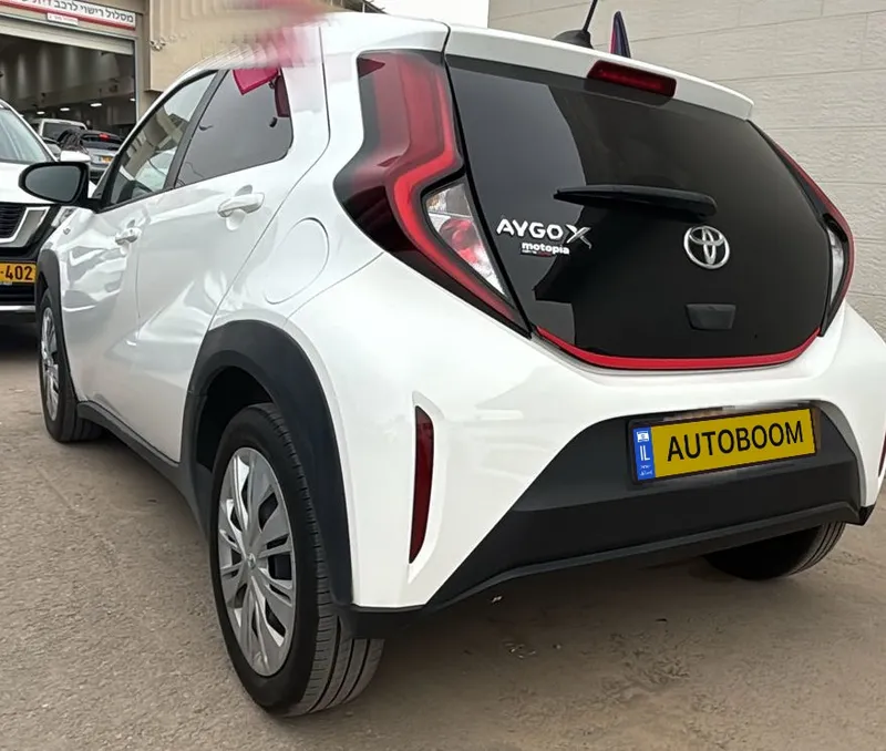 Toyota Aygo 2nd hand, 2022