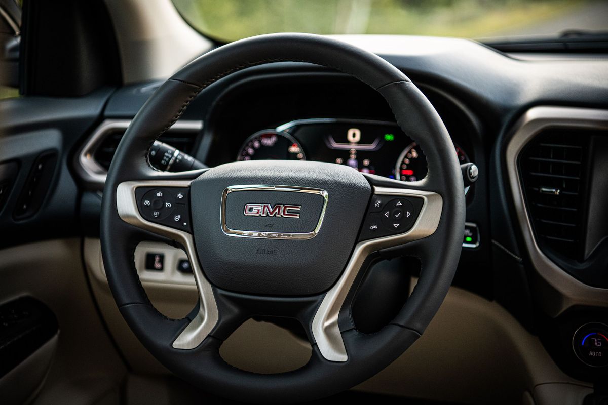 GMC Acadia 2019. Steering wheel. SUV 5-doors, 2 generation, restyling