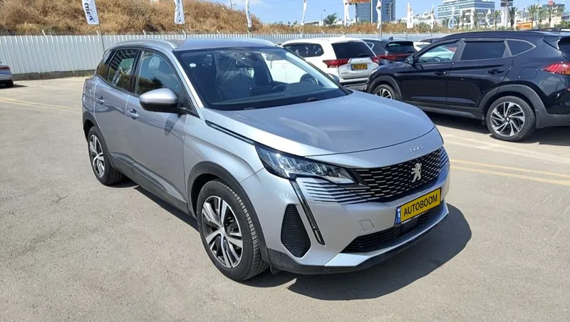 Peugeot 3008 с пробегом, 2021