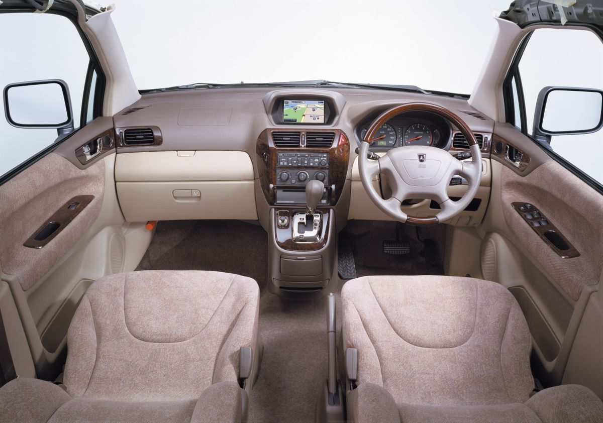 Mitsubishi Chariot 1997. Front seats. Compact Van, 3 generation