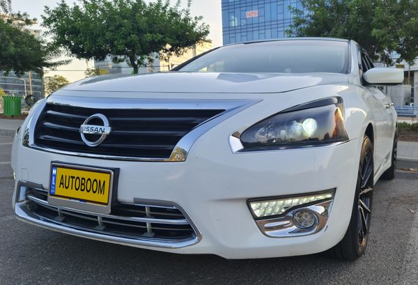 Nissan Altima 2nd hand, 2015, private hand