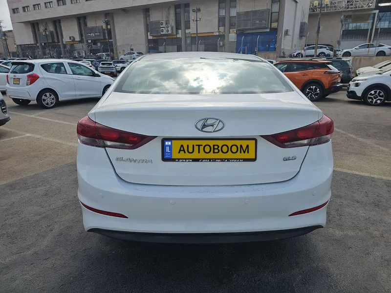 Hyundai Elantra 2nd hand, 2017, private hand