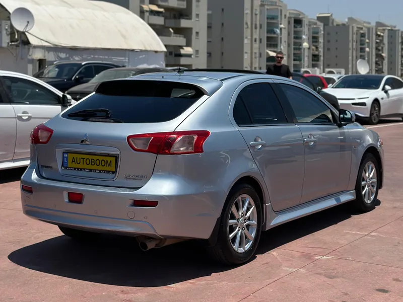 Mitsubishi Lancer 2nd hand, 2016