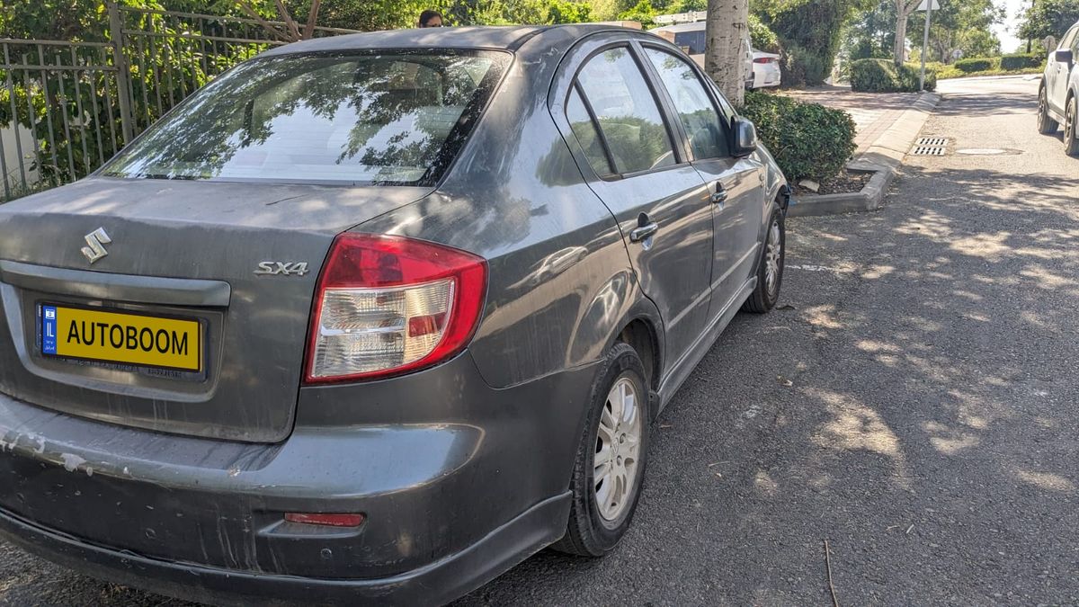 סוזוקי SX4 יד 2 רכב, 2008, פרטי