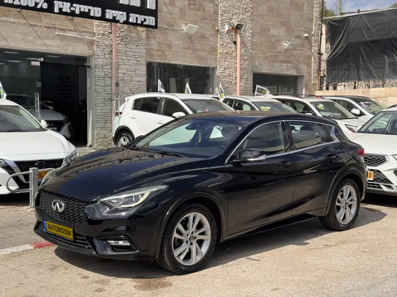 Infiniti Q30 2nd hand, 2017, private hand
