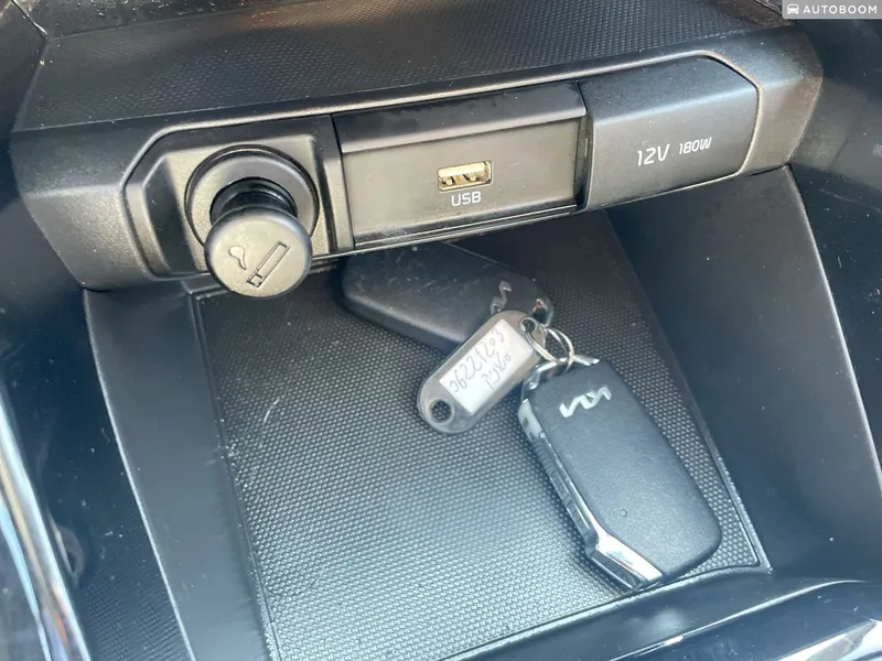Kia Stonic 2nd hand, 2023