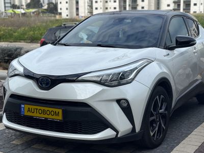 Toyota C-HR 2nd hand, 2021, private hand