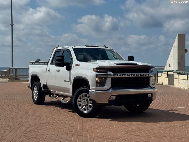 Chevrolet Silverado с пробегом, 2021