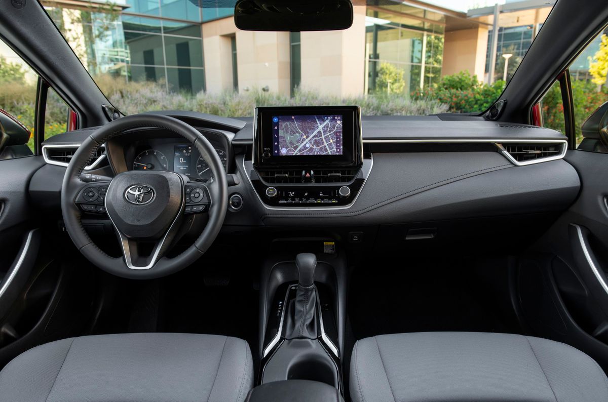 Toyota Corolla 2025. Передние сидения. Седан, 12 поколение, рестайлинг 2