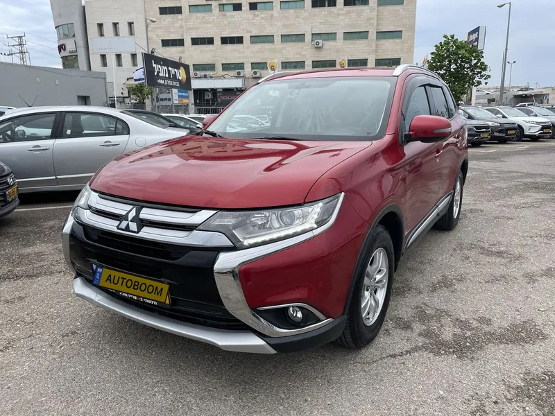 Mitsubishi Outlander 2nd hand, 2016, private hand