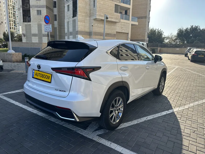 לקסוס NX יד 2 רכב, 2020, פרטי