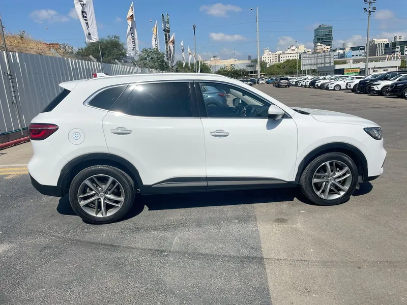 MG EHS 2ème main, 2022, main privée