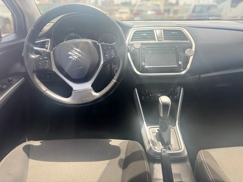 Suzuki SX4 2ème main, 2013, main privée