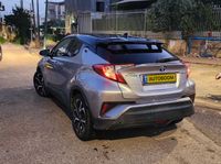 Toyota C-HR 2nd hand, 2017, private