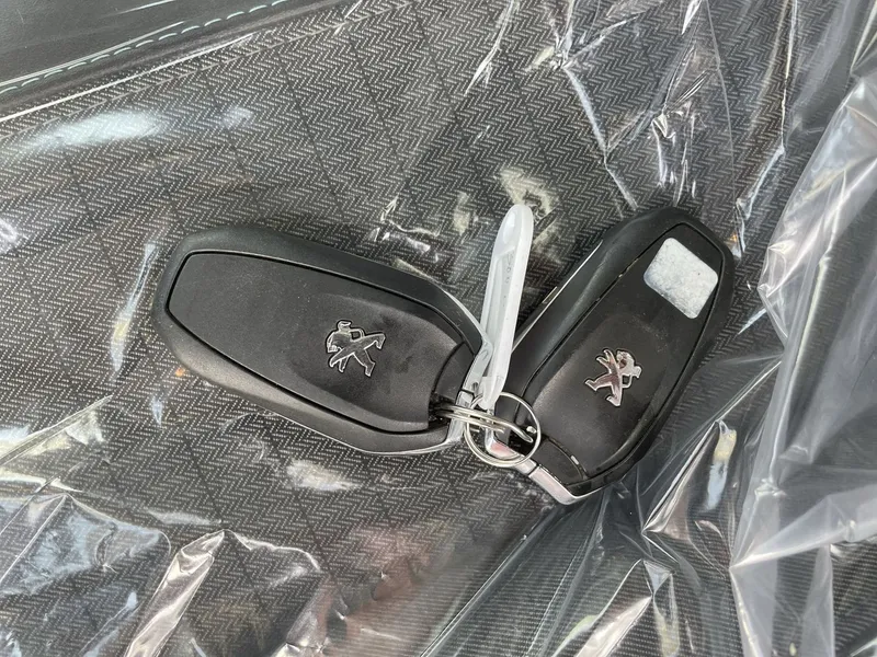 Peugeot 208 2nd hand, 2021, private hand