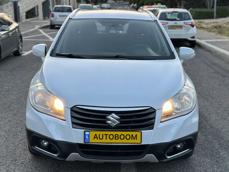 Suzuki SX4 2ème main, 2015, main privée