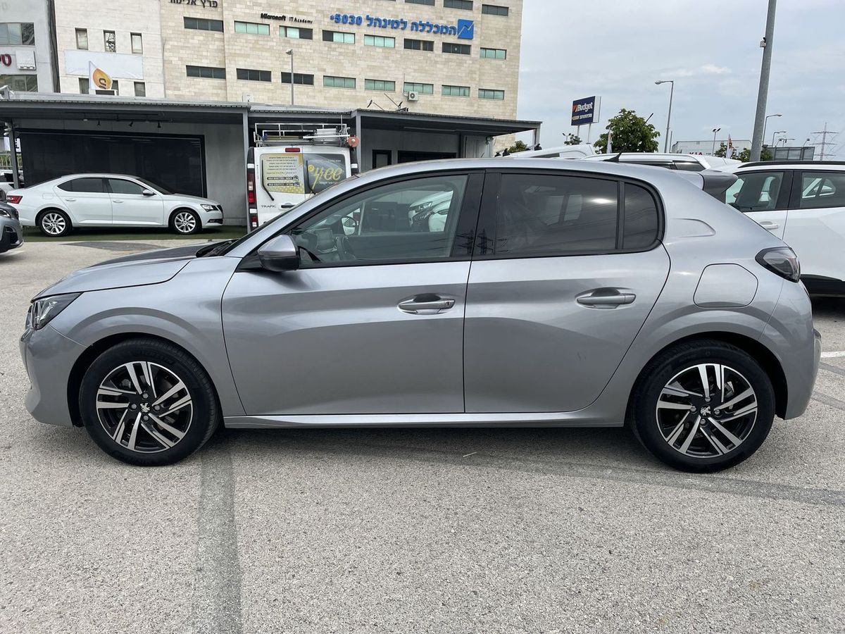 Peugeot 208 2nd hand, 2021, private hand