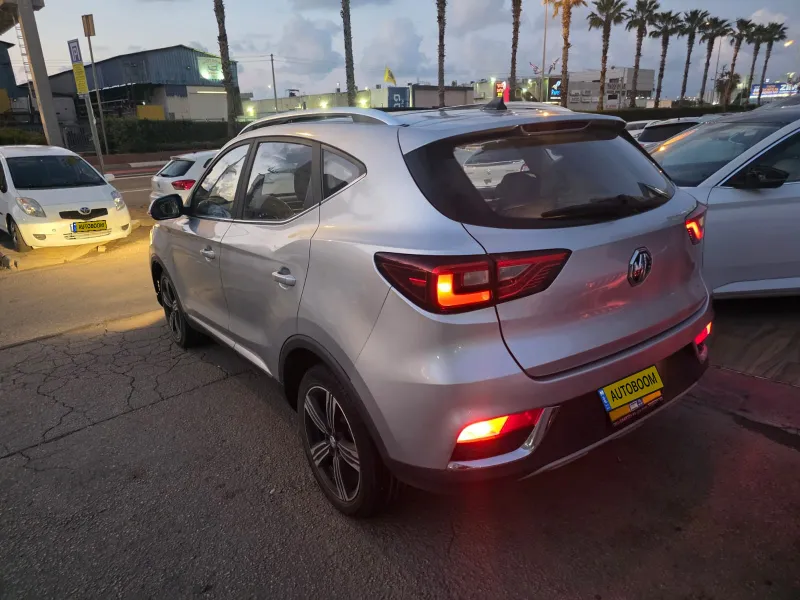 MG ZS 2nd hand, 2019, private