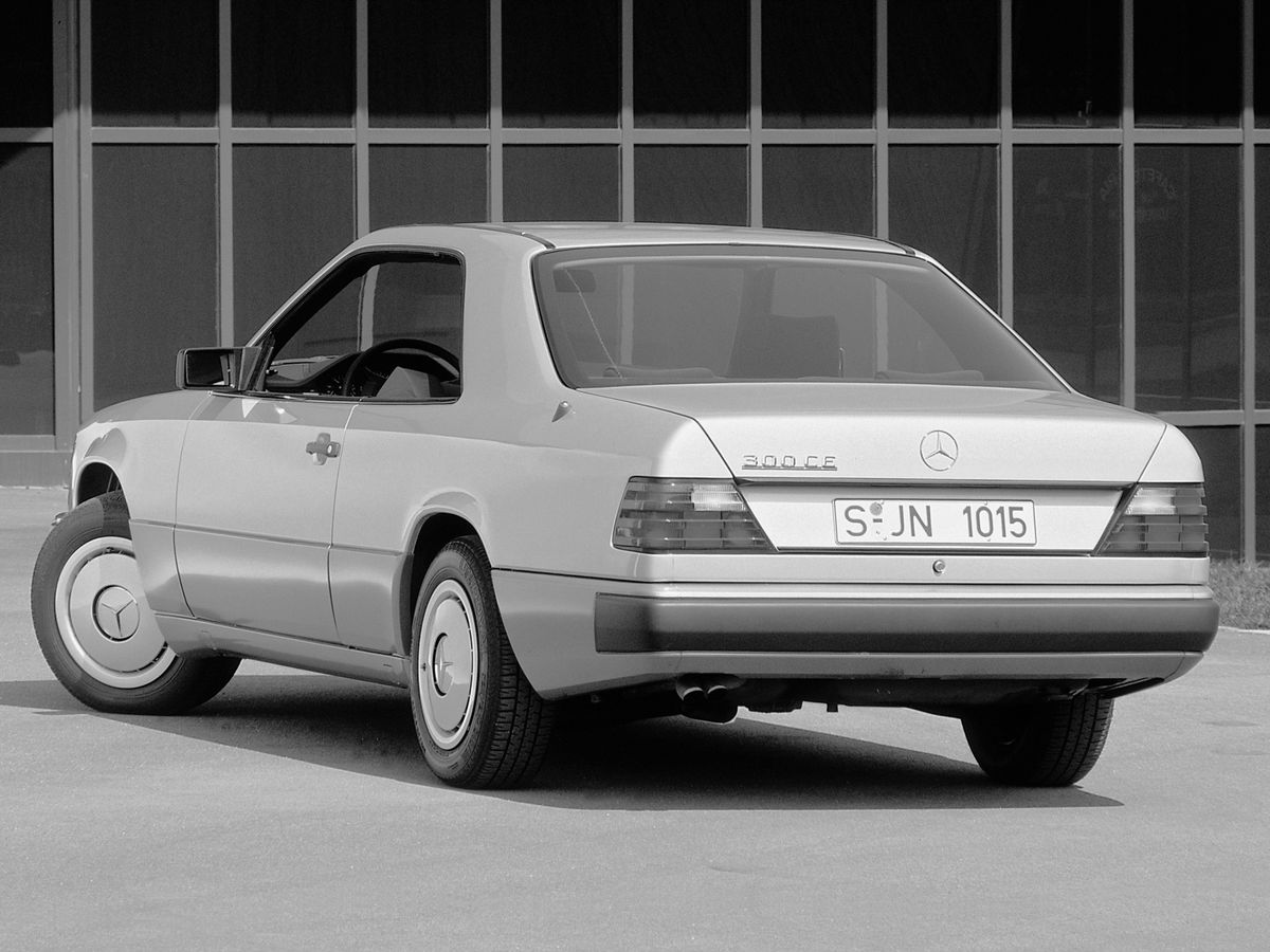 Mercedes E-Class 1987. Carrosserie, extérieur. Coupé sans montants, 1 génération