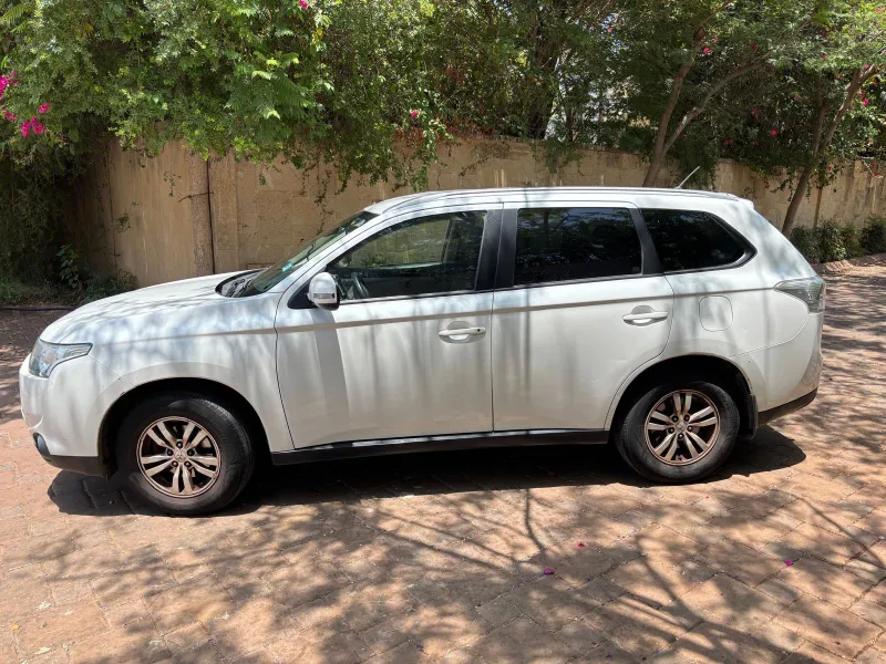 Mitsubishi Outlander 2nd hand, 2015, private hand