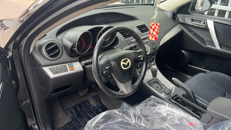 Mazda 3 2nd hand, 2010