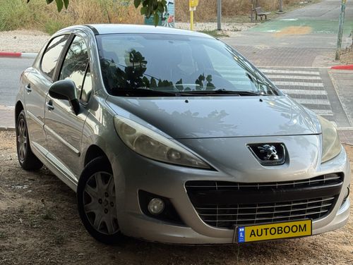 Peugeot 207, 2011, фото