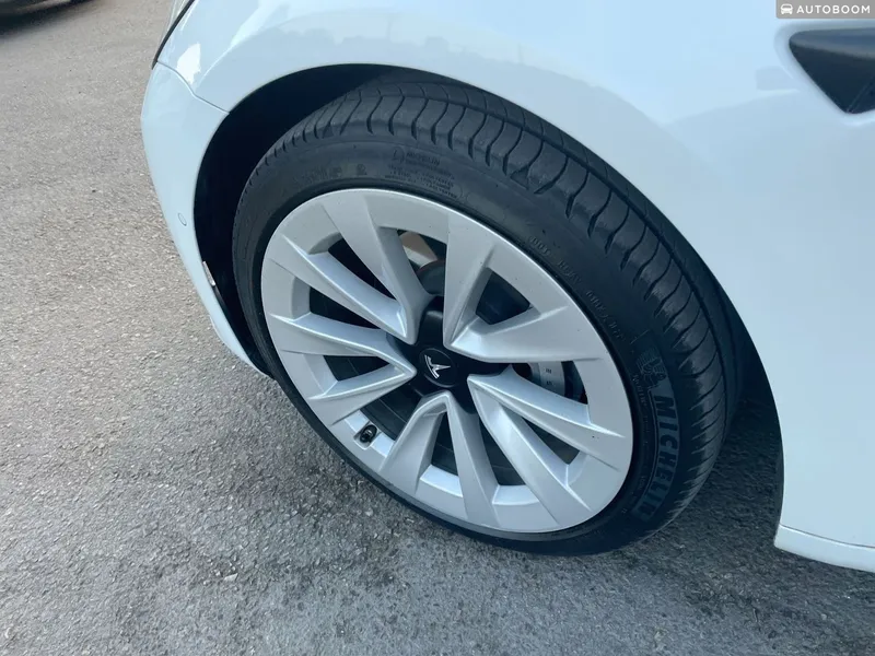 Tesla Model 3 2nd hand, 2021, private