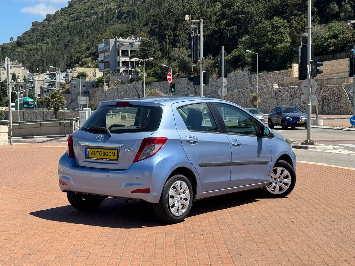Toyota Yaris 2ème main, 2012, privée
