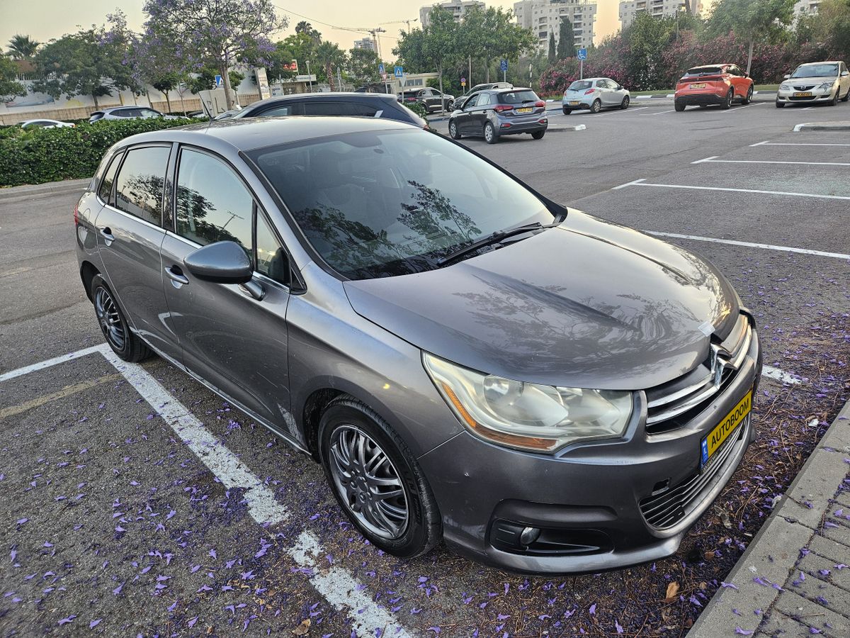 Citroen C4 с пробегом, 2011