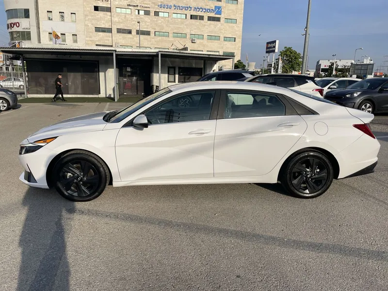 Hyundai Elantra 2ème main, 2023