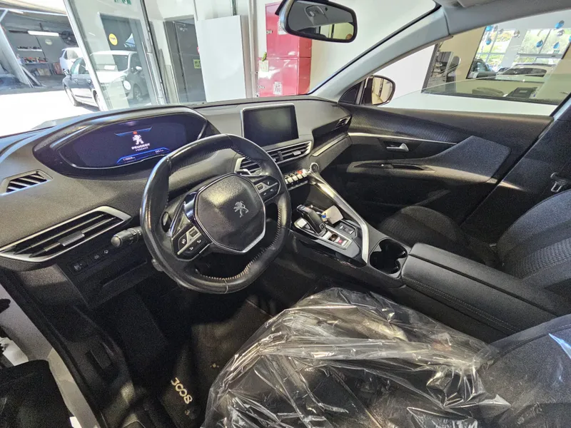 Peugeot 3008 2nd hand, 2021