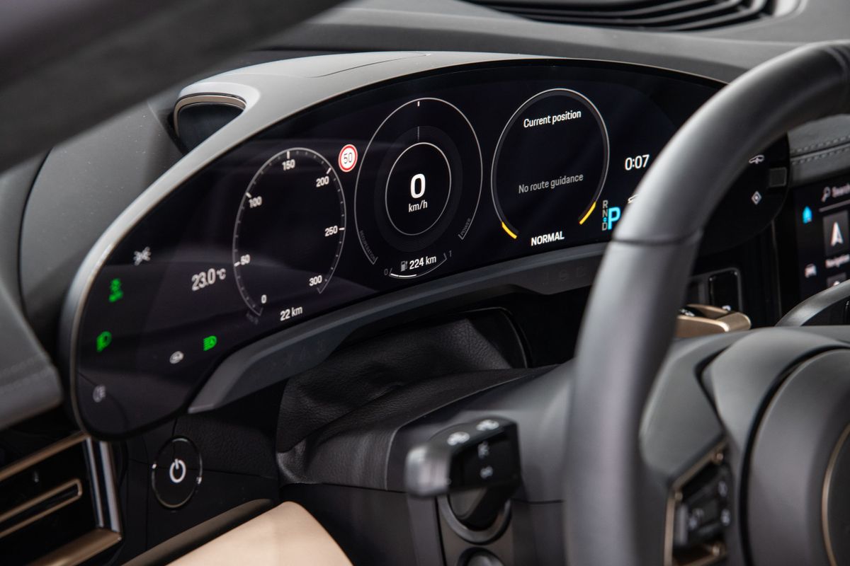 Porsche Taycan 2019. Dashboard. Sedan, 1 generation