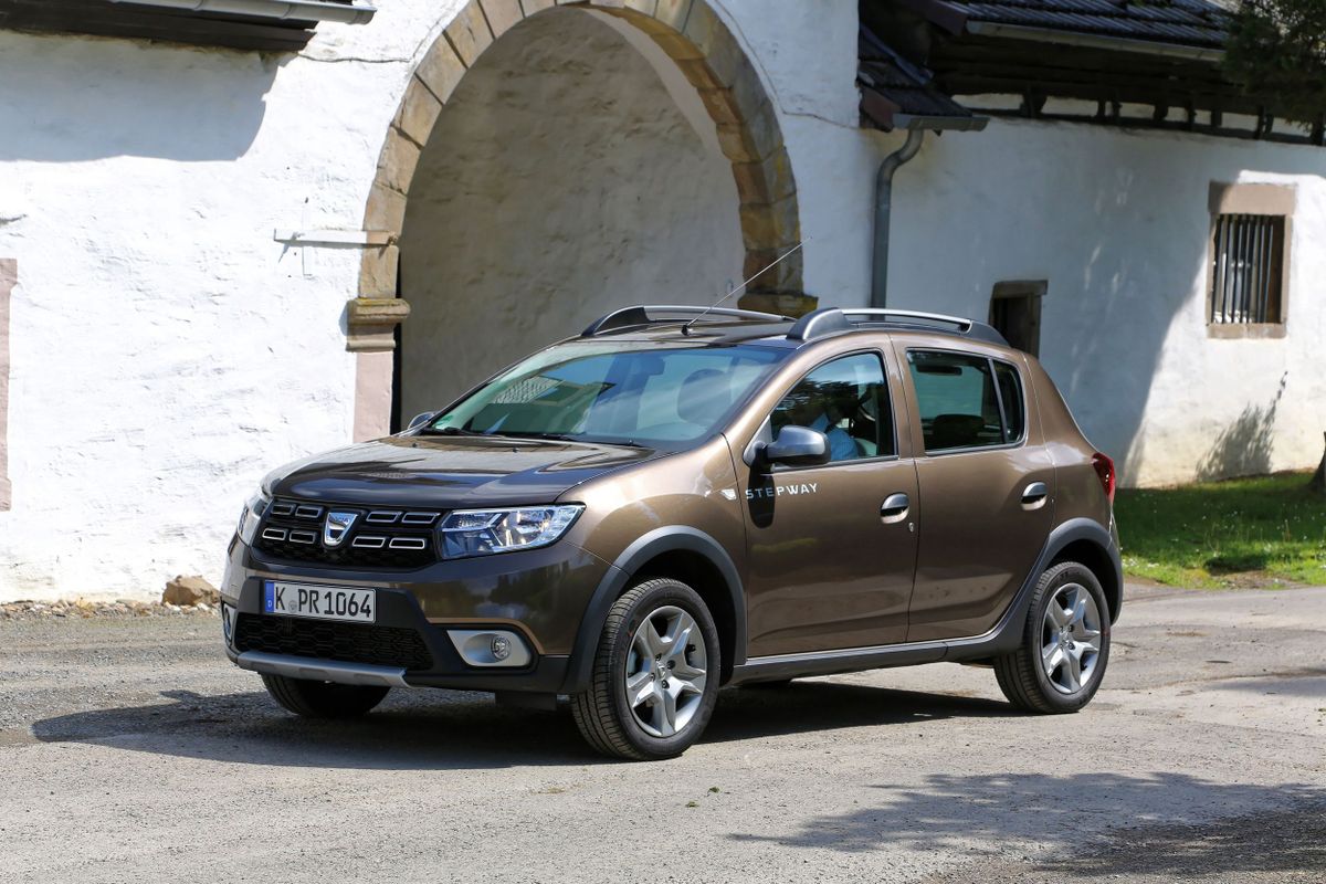 Dacia Sandero Stepway - generations, types of execution and years