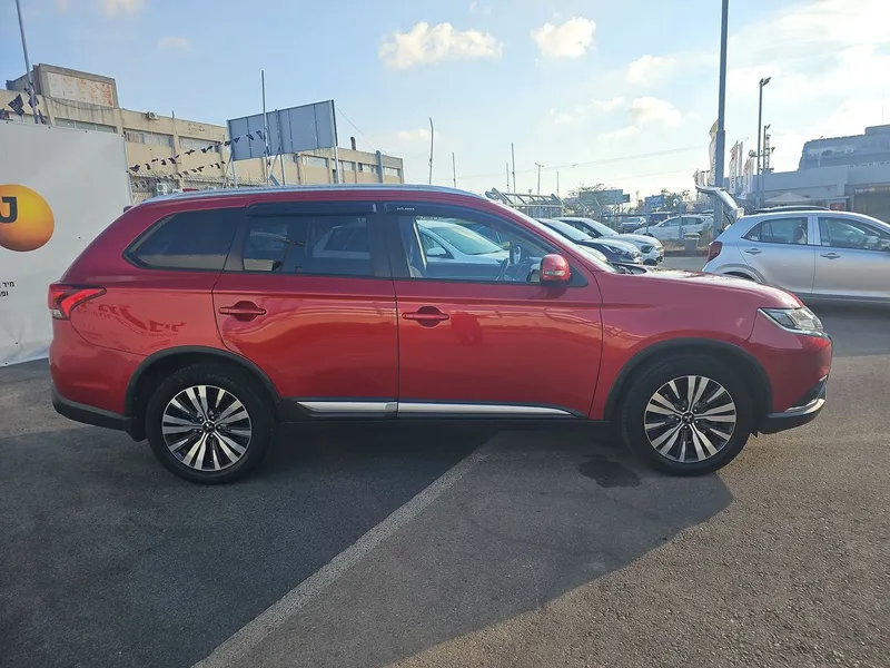 Mitsubishi Outlander 2nd hand, 2018, private hand