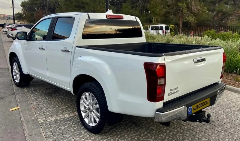 Isuzu D-Max с пробегом, 2020, частная