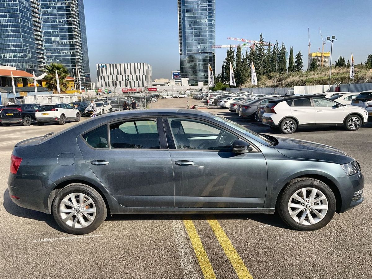 Skoda Octavia с пробегом, 2020