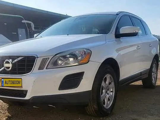 Volvo XC60 2nd hand, 2013, private hand