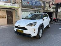 Toyota Yaris Cross new car, 2026