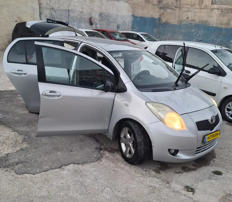 Toyota Yaris 2nd hand, 2007, private