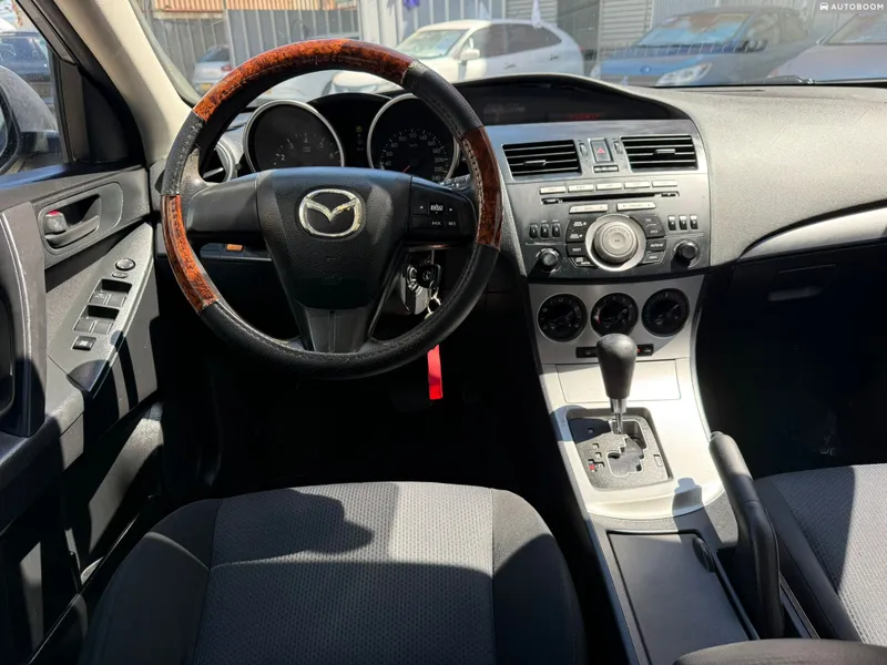 Mazda 3 2nd hand, 2010, private