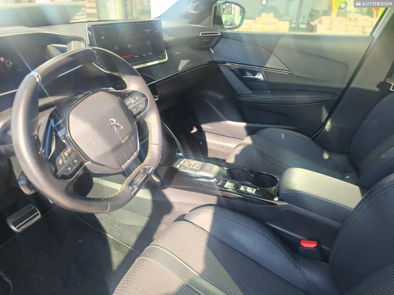 Peugeot 208 2nd hand, 2024, private