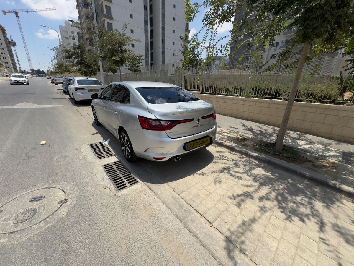 Renault Megane 2nd hand, 2020, private hand