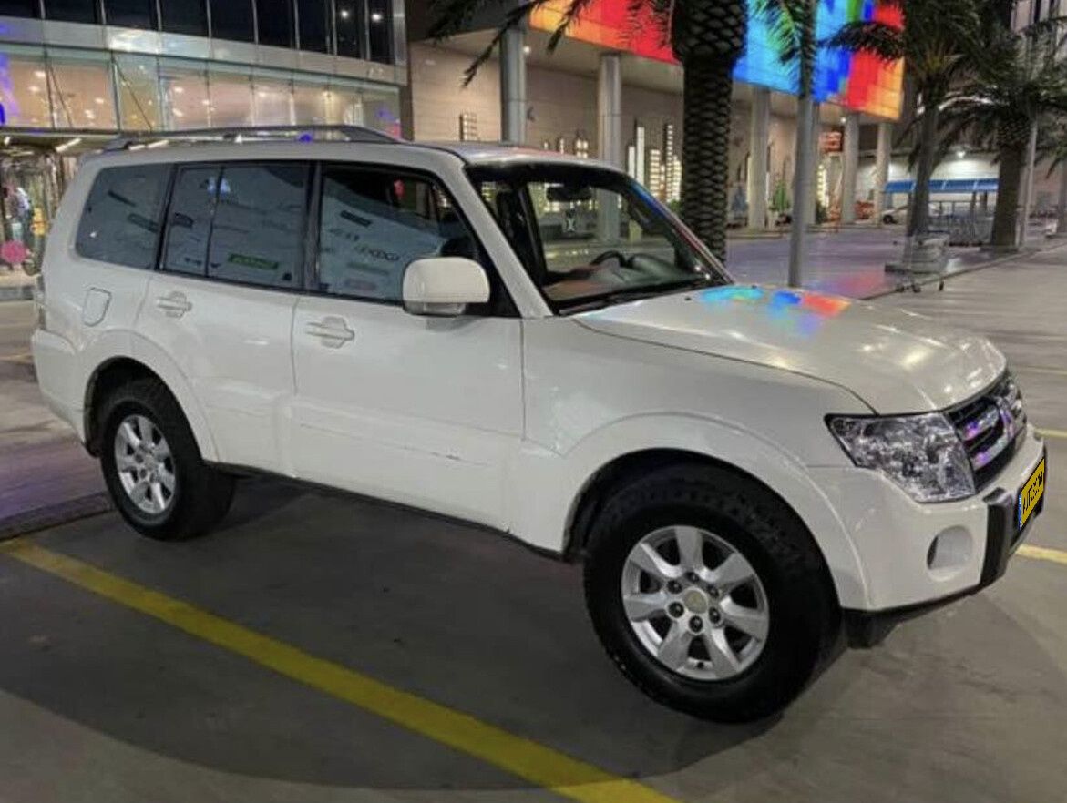 Mitsubishi Pajero 2ème main, 2011, main privée