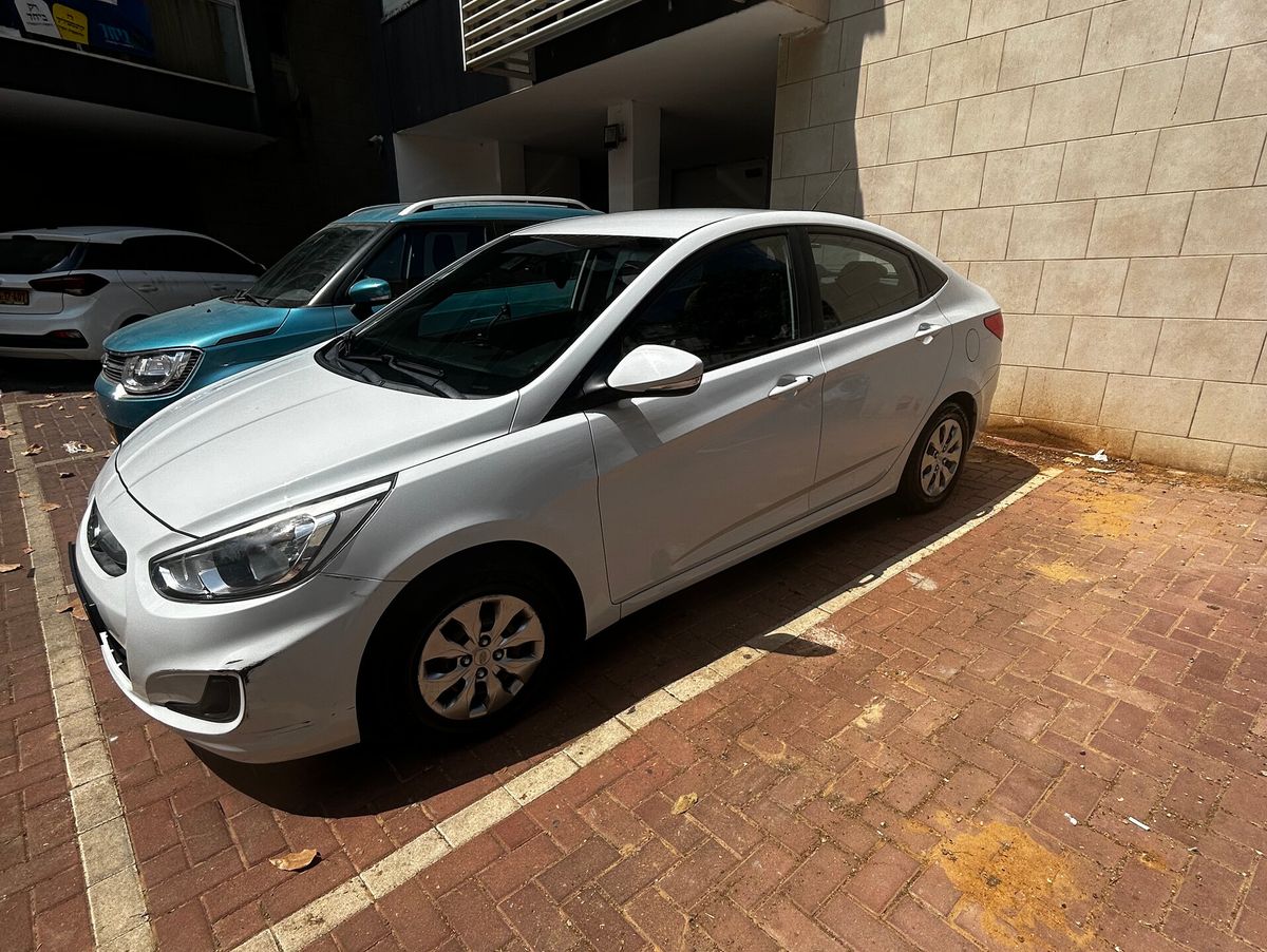 יונדאי i25 יד 2 רכב, 2018, פרטי
