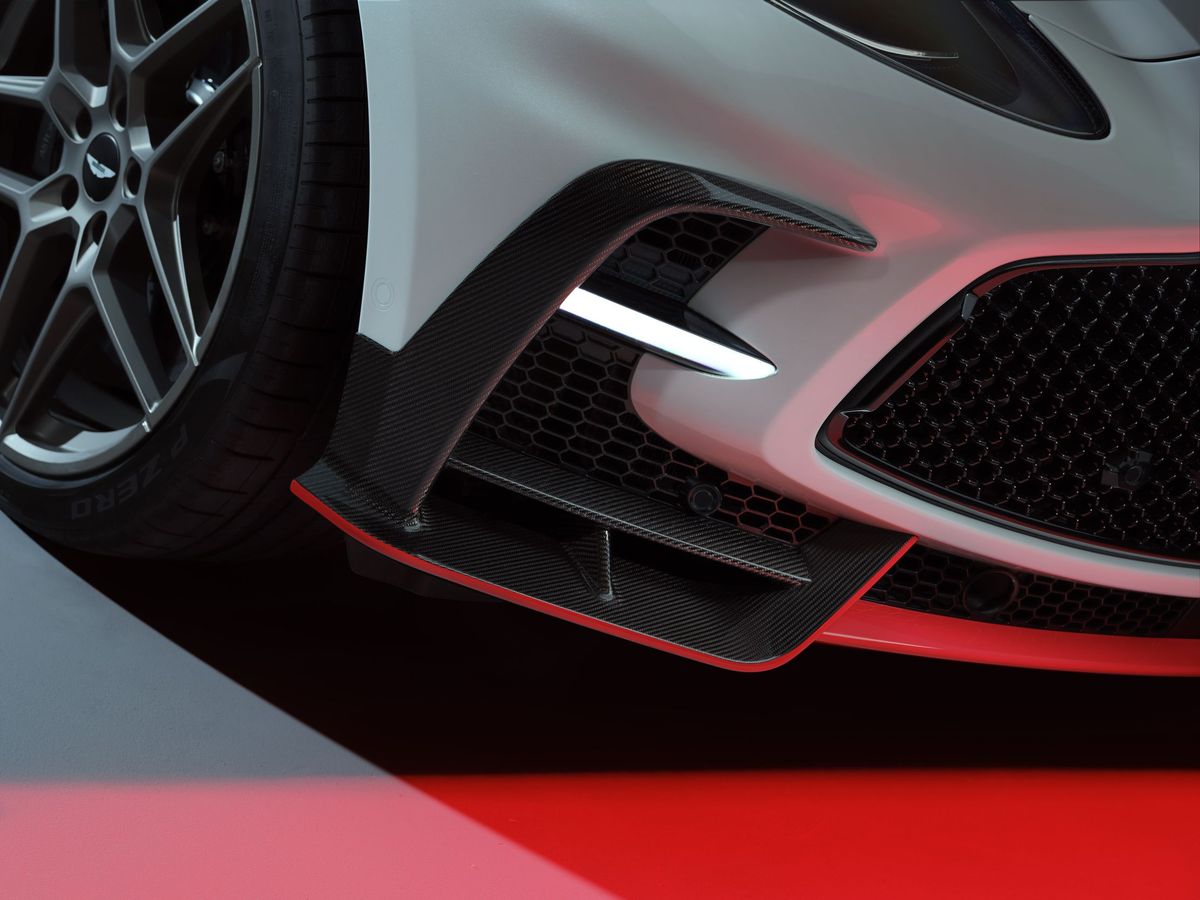 Aston Martin DBX 2024. Кузов, экстерьер. Внедорожник 5 дв., 1 поколение, рестайлинг 1