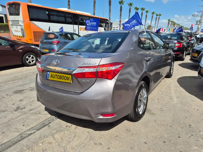 Toyota Corolla 2ème main, 2015