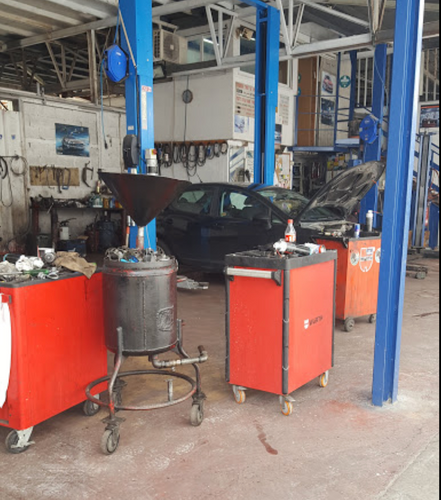 Marina Garage. صورة 2