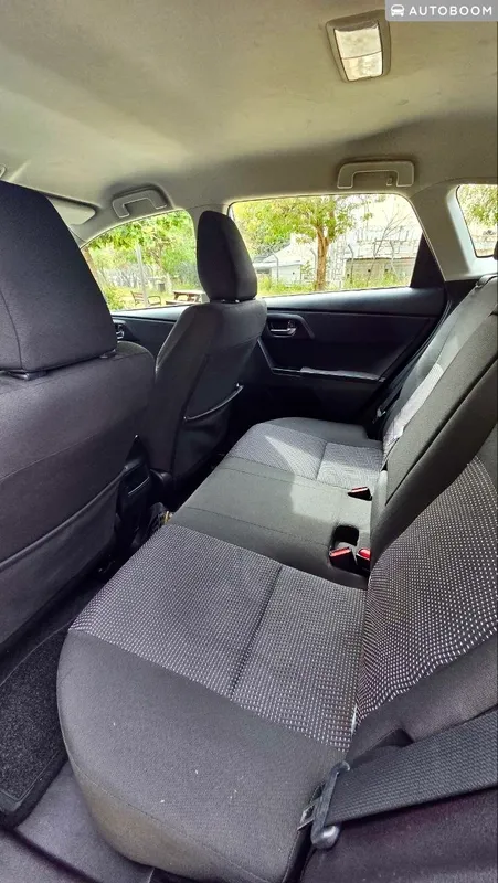 Toyota Auris 2ème main, 2013