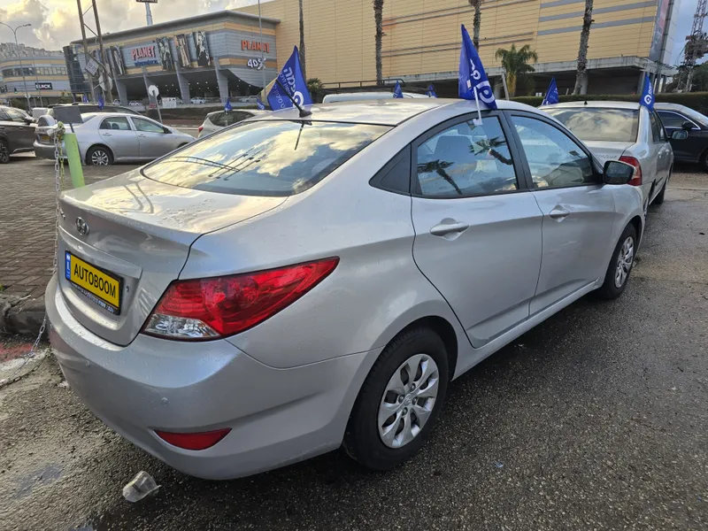 Hyundai i25 с пробегом, 2016